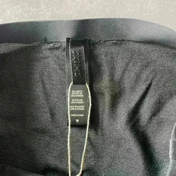 COPY - Skims Black Women's Power Mesh Sculpt High Waisted ShapingSculpting Thon… - Picture 6 of 7